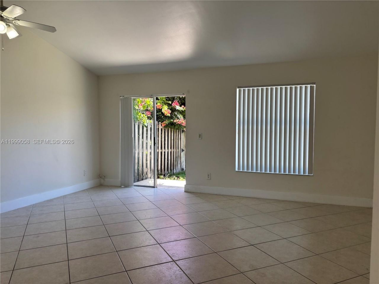219 SE 8th St, Unit 601, Hallandale Beach, FL 33009 Photo