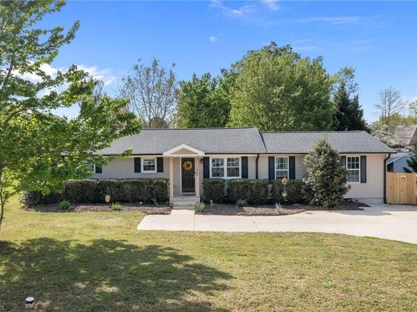 1066 Third Street, Mebane, NC 27302