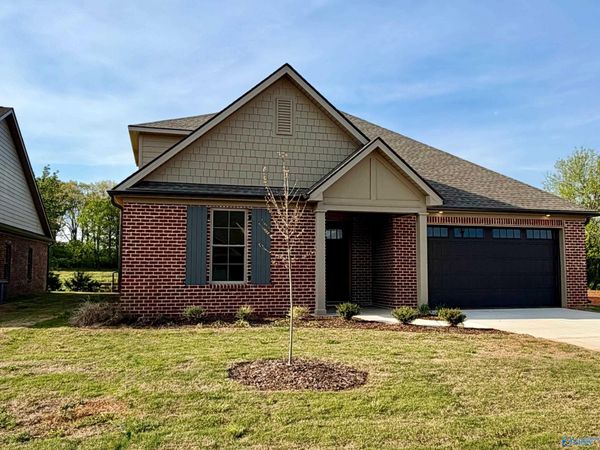 21766 Hemlock Drive, Athens, AL 35613
