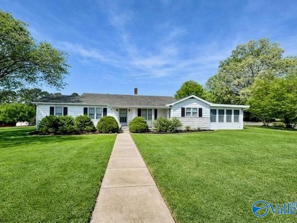 17023 Red Hill Road, Athens, AL 35611