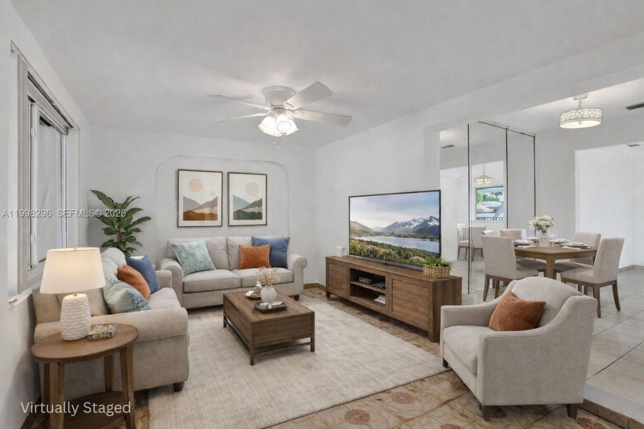 877 W 33rd St, Hialeah, FL 33012 Photo