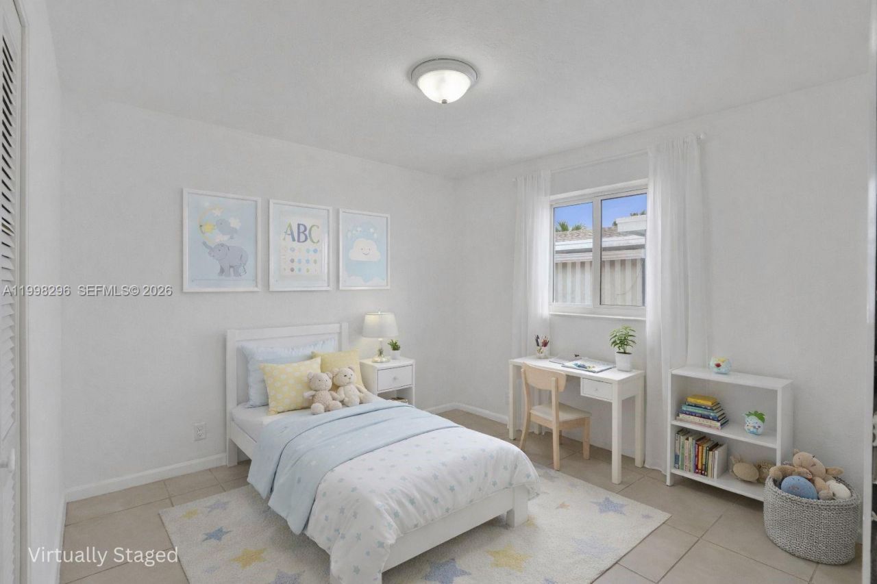 877 W 33rd St, Hialeah, FL 33012 Photo