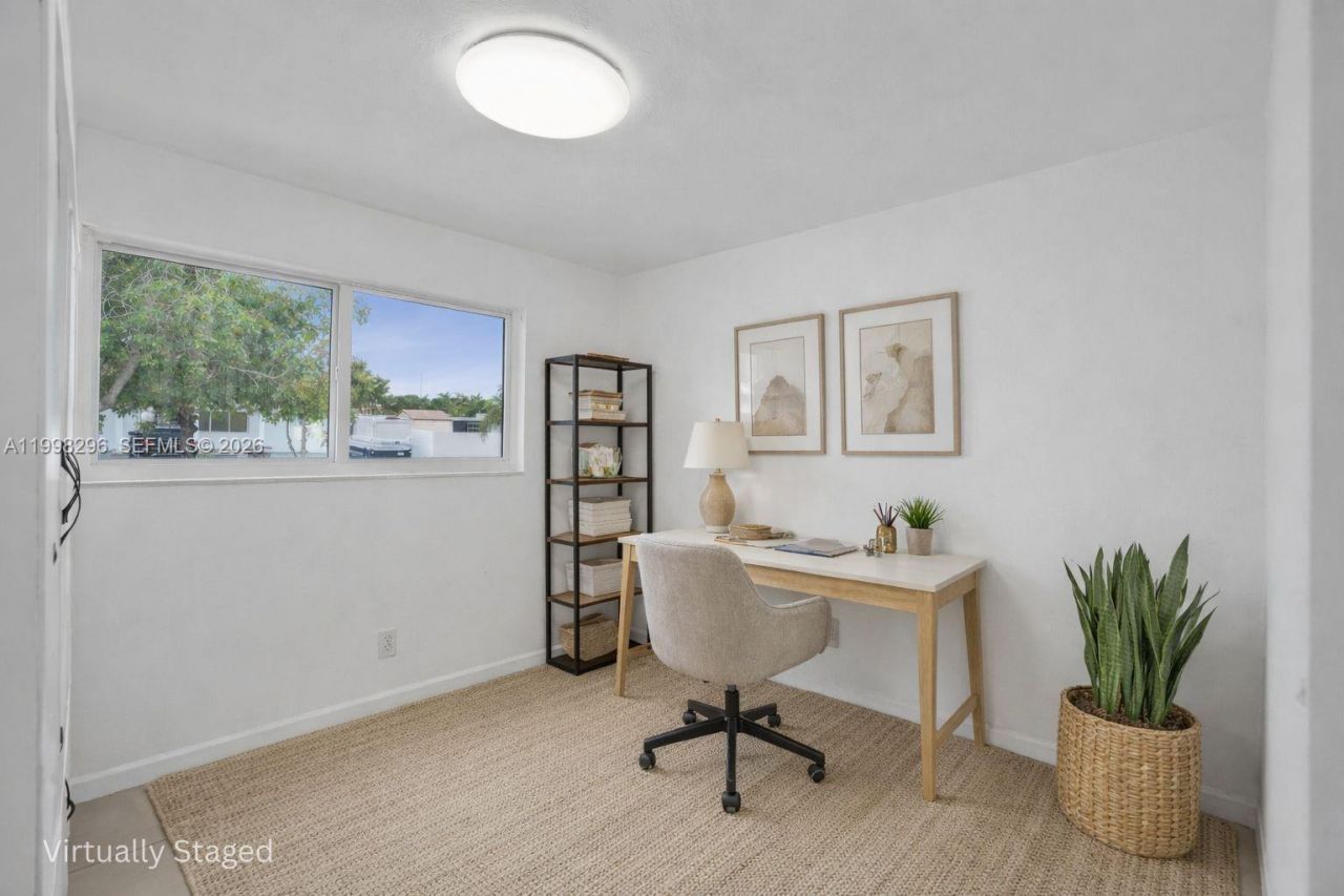 877 W 33rd St, Hialeah, FL 33012 Photo