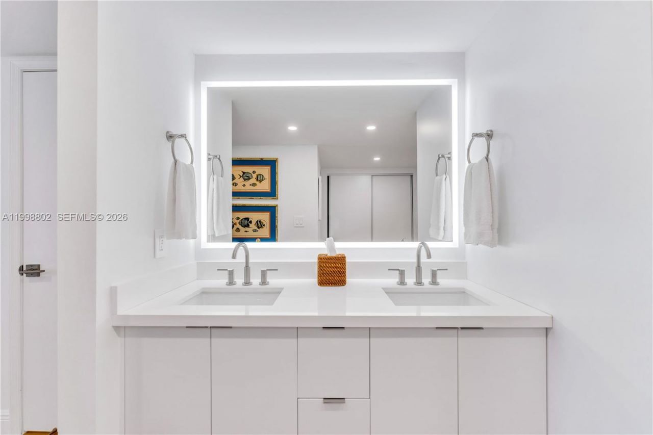 199 Ocean Lane Dr, Unit 306, Key Biscayne, FL 33149 Photo