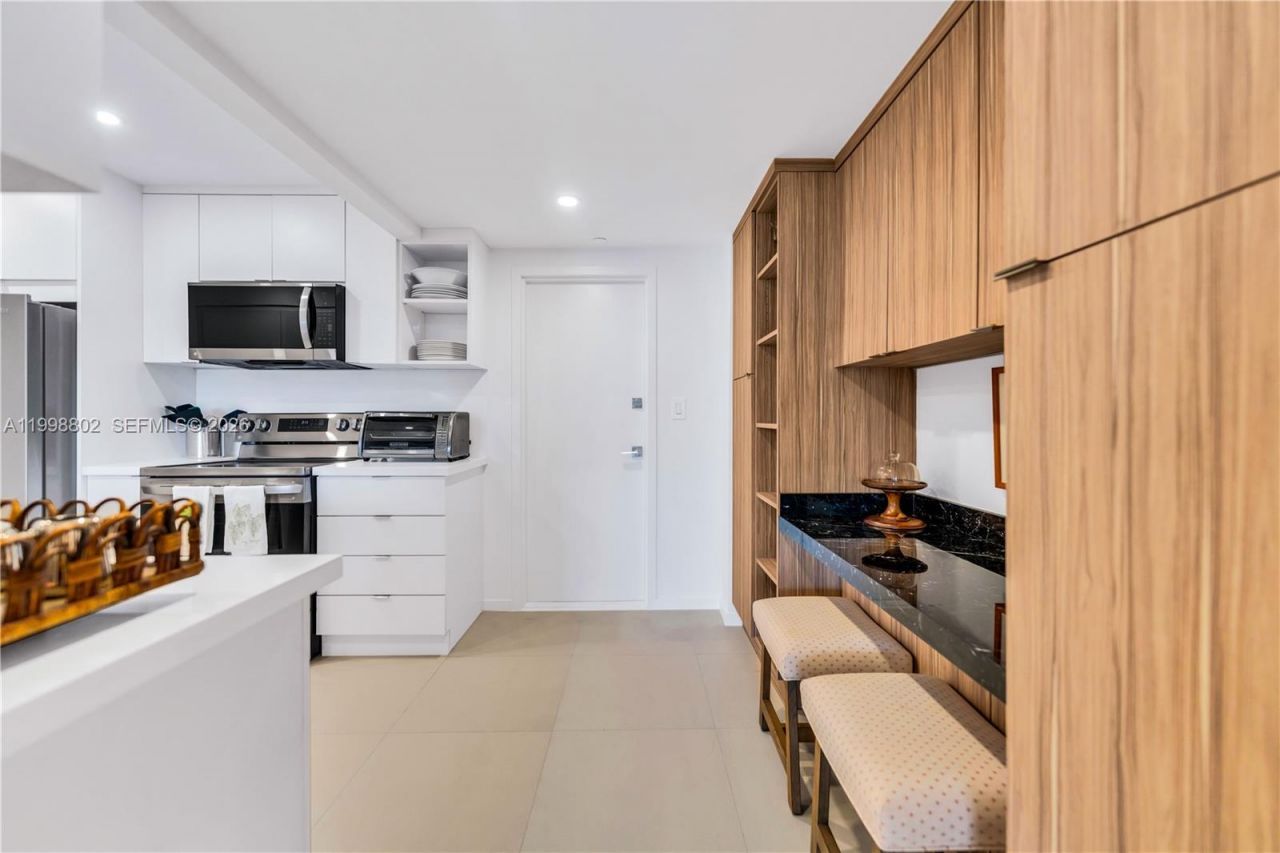 199 Ocean Lane Dr, Unit 306, Key Biscayne, FL 33149 Photo