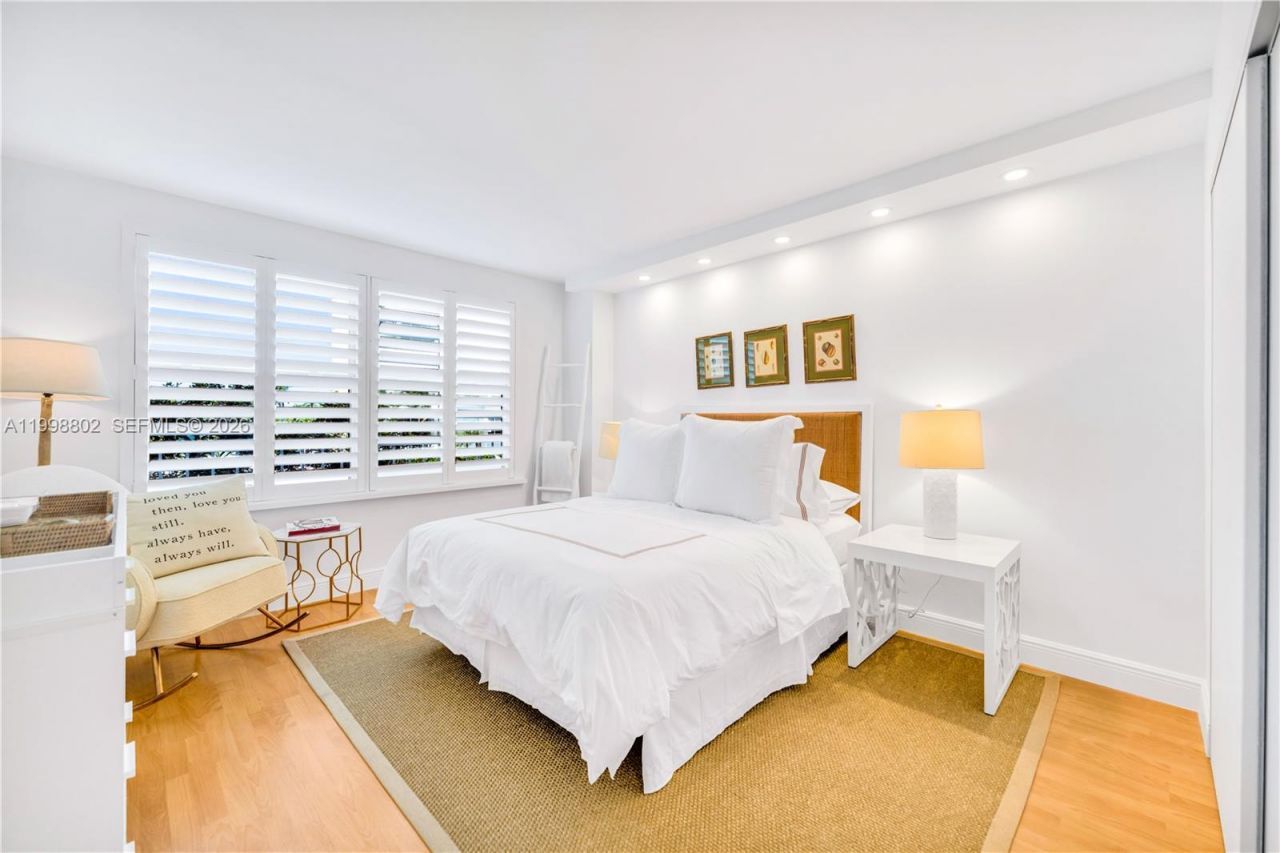 199 Ocean Lane Dr, Unit 306, Key Biscayne, FL 33149 Photo