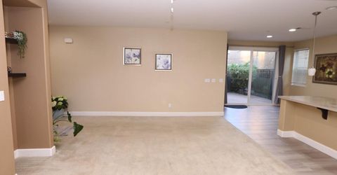 909 Blossom Rock Ln, Folsom, CA 95630 Photo