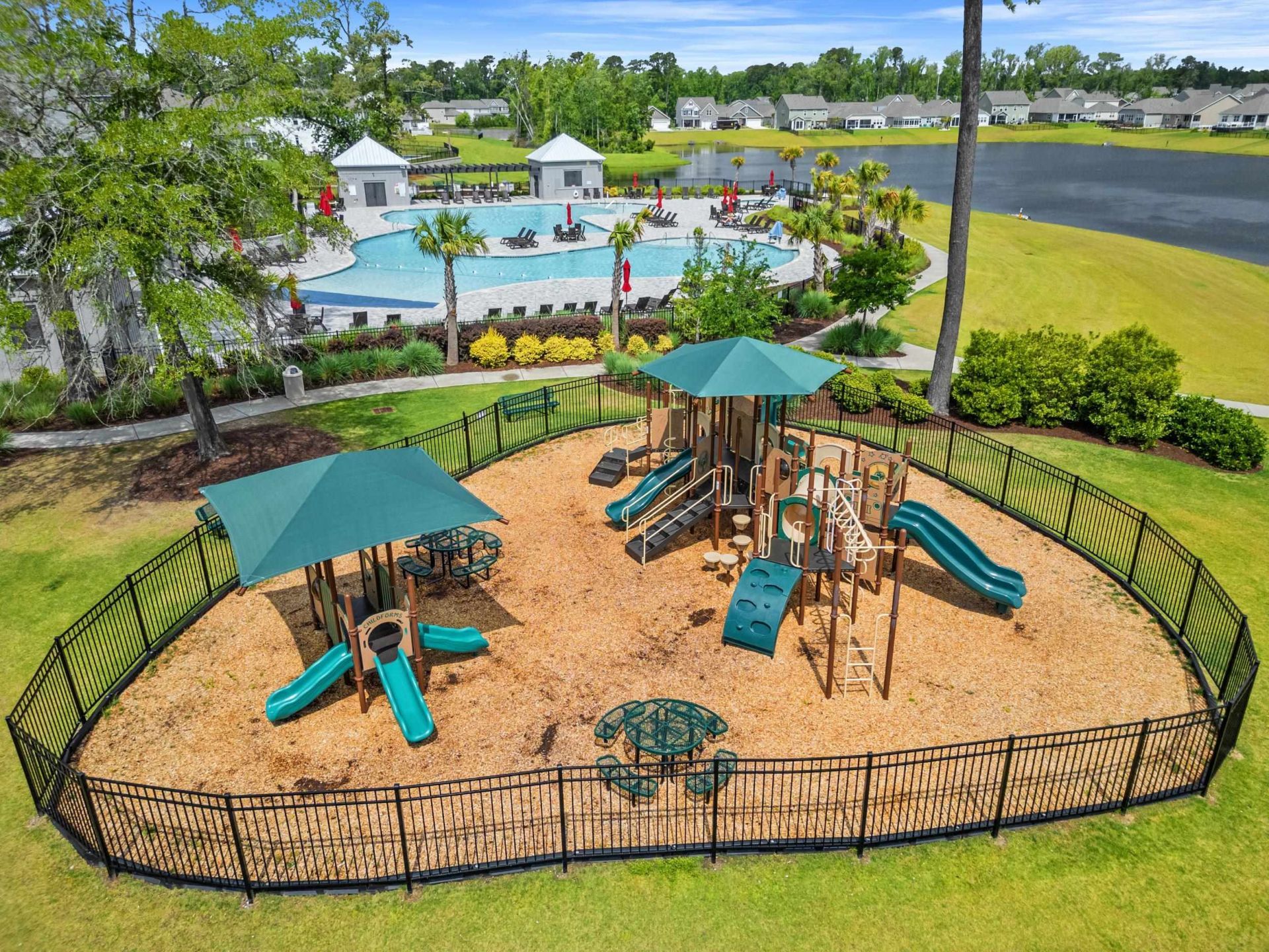 939 Irving Dr. Photo 26