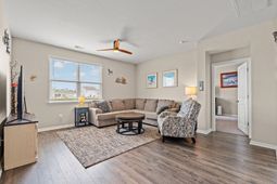 939 Irving Dr. photo 4