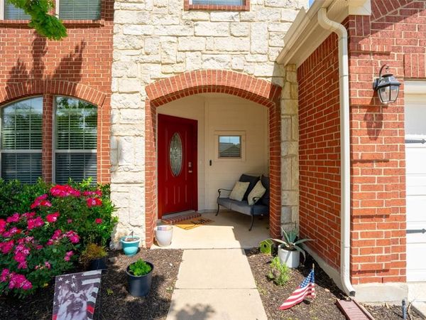 8805 Whirlwind Trail, Aubrey, TX 76227