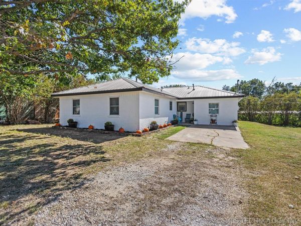 110 E Main , Achille, OK 74720