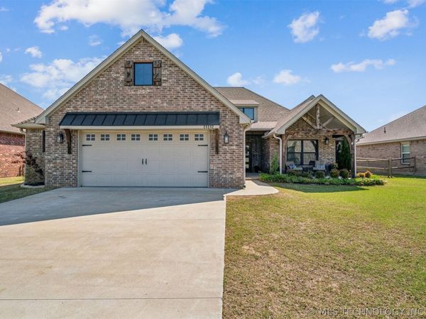 28282 E 112th Street S, Coweta, OK 74429