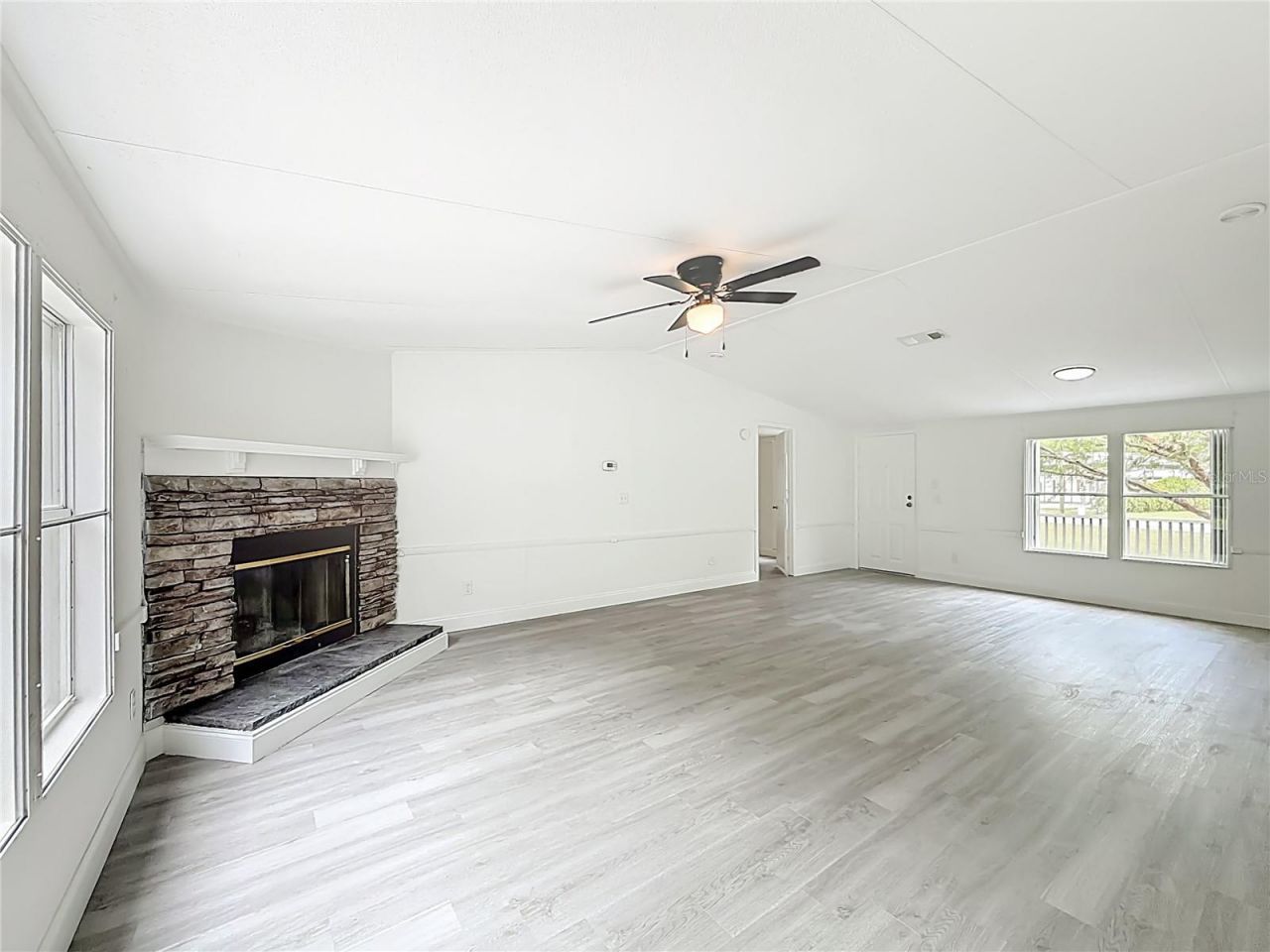 8331 County Road 109, Lady Lake, FL 32159 Photo