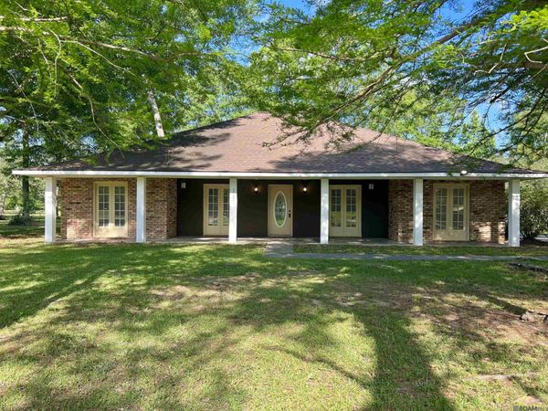 30447 Parkview Dr, Denham Springs, LA 70726