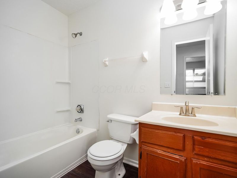 6617 Winbarr Way , Canal Winchester, OH 43110 Photo 12