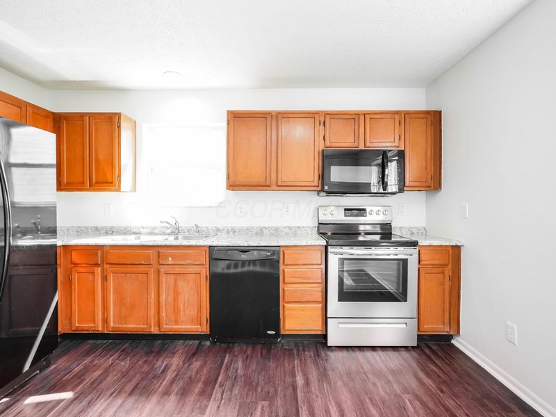 6617 Winbarr Way , Canal Winchester, OH 43110 Photo 8