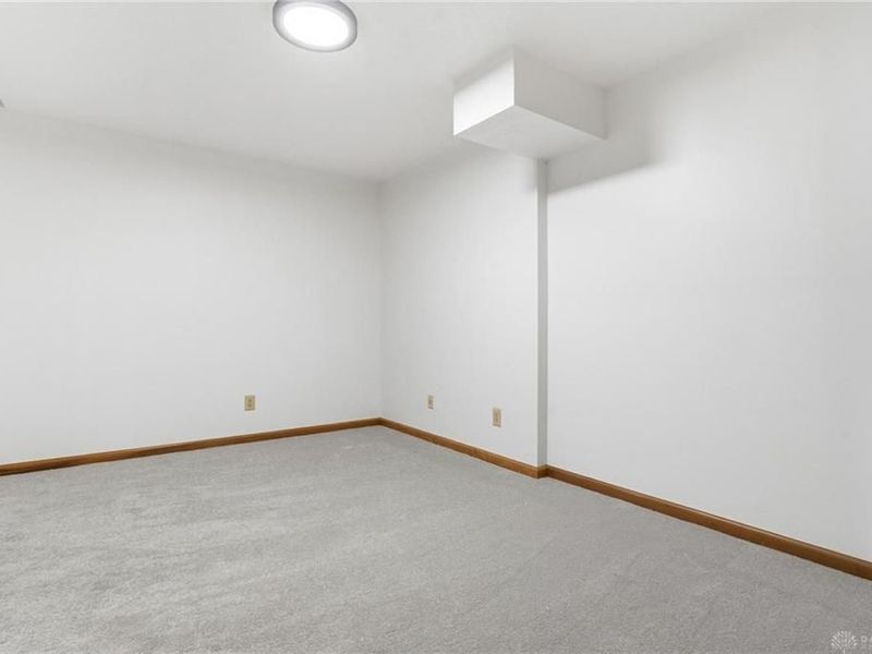 4001 Dogwood Trail, Dayton, OH 45429 Photo 27