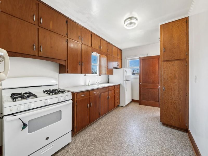 1719 Sandusky Street, Sandusky, OH 44870 Photo 11