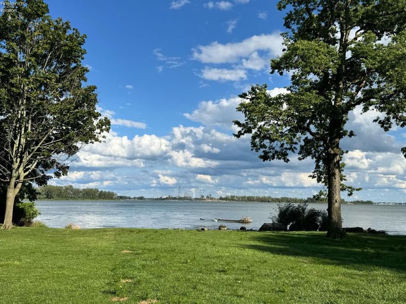 3175 S Memorial Shoreway Drive, Marblehead, OH 43440 Photo 59