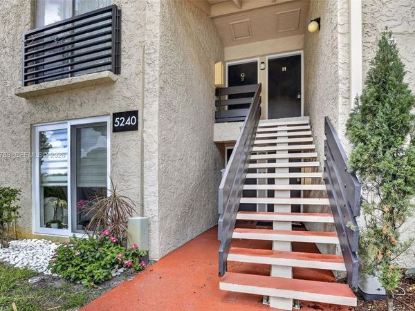 5240 NE 6th Ave , Unit H26, Oakland Park, FL 33334