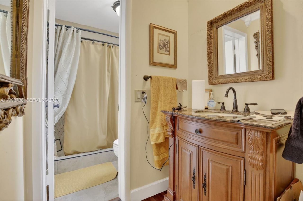 5240 NE 6th Ave , Unit H26, Oakland Park, FL 33334 Photo