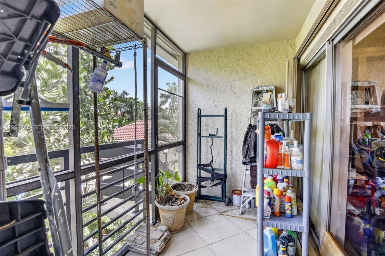 5240 NE 6th Ave , Unit H26, Oakland Park, FL 33334 Photo