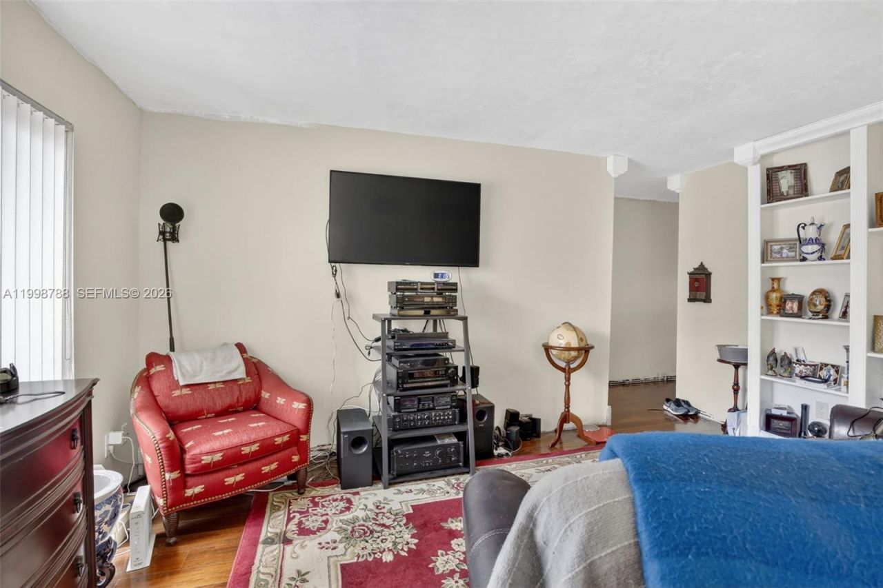 5240 NE 6th Ave , Unit H26, Oakland Park, FL 33334 Photo