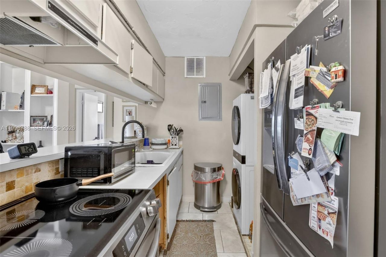 5240 NE 6th Ave , Unit H26, Oakland Park, FL 33334 Photo