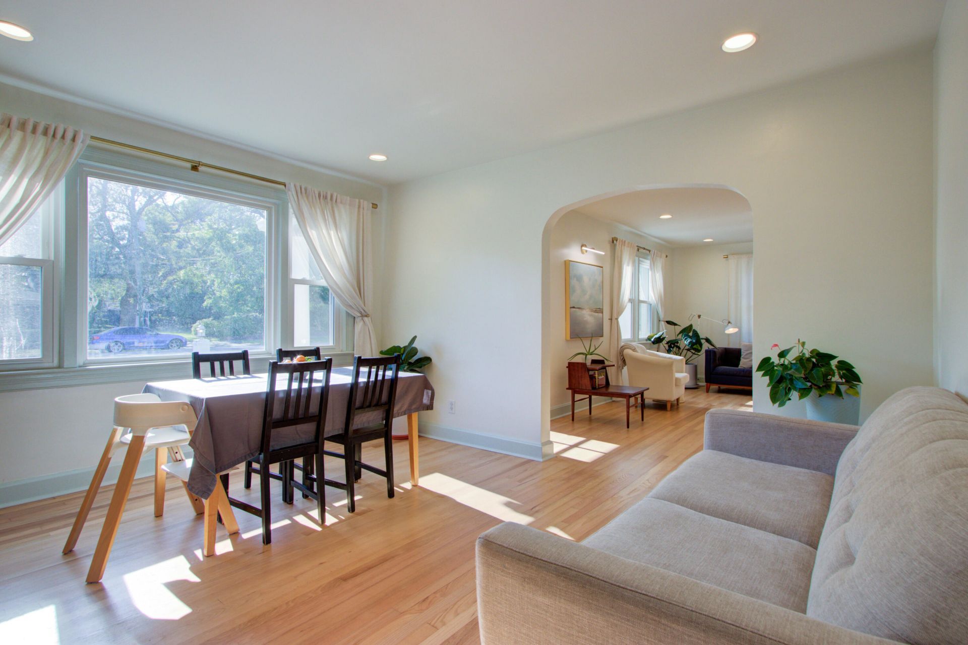 4881 Victoria Avenue Photo 16