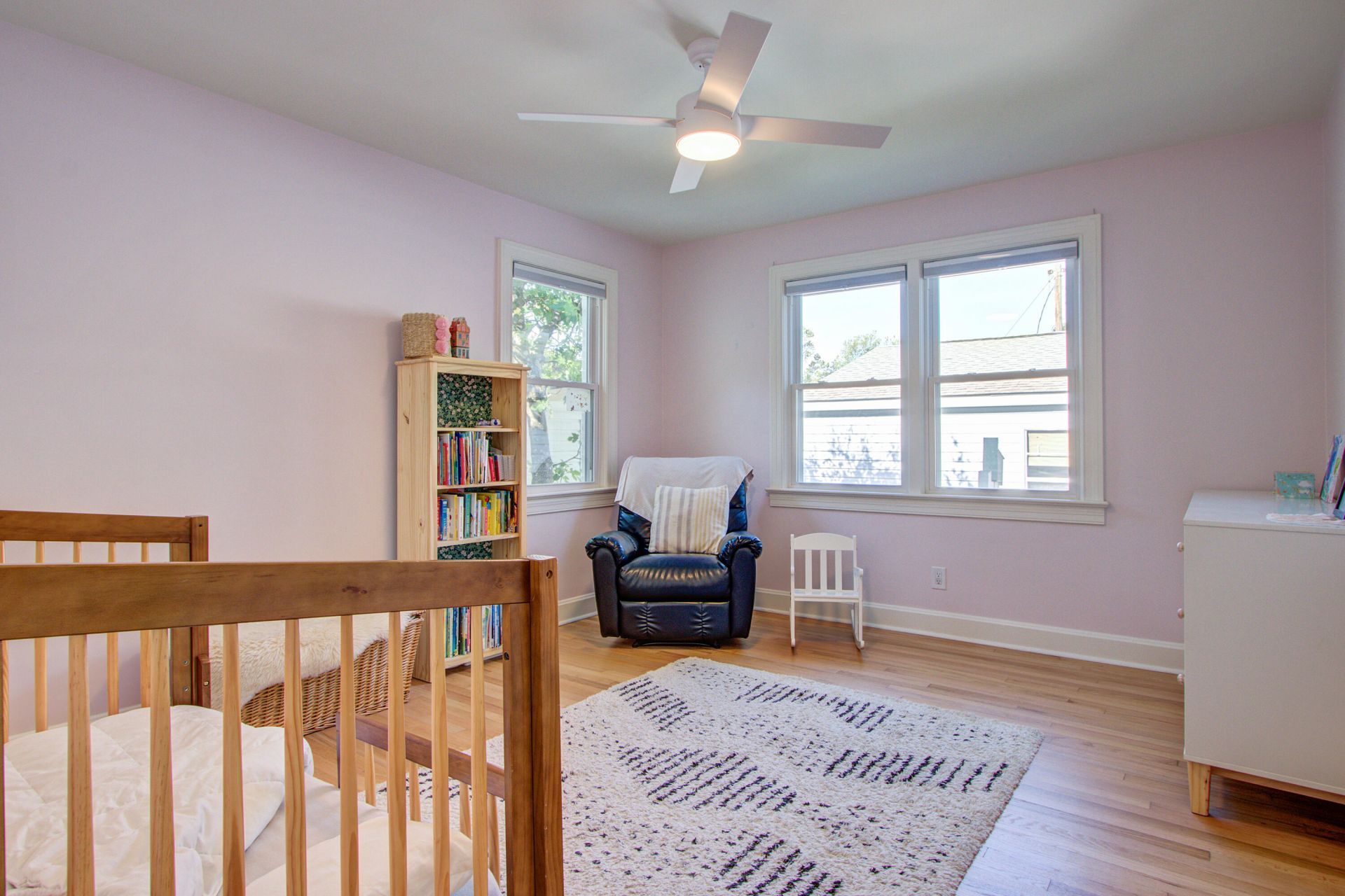 4881 Victoria Avenue Photo 22