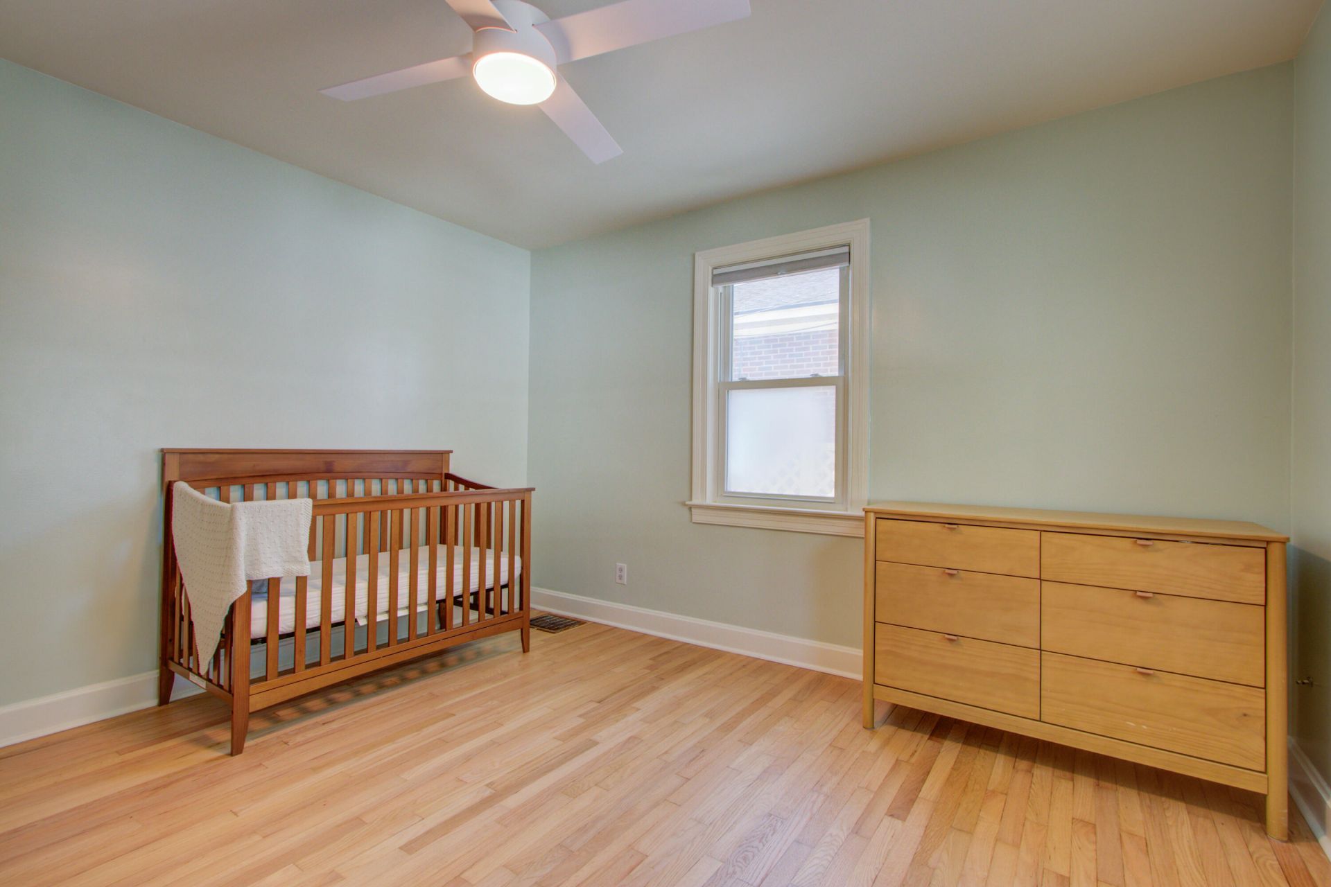 4881 Victoria Avenue Photo 26