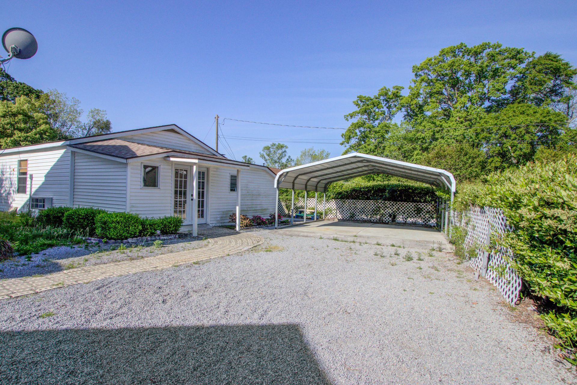 4881 Victoria Avenue Photo 27