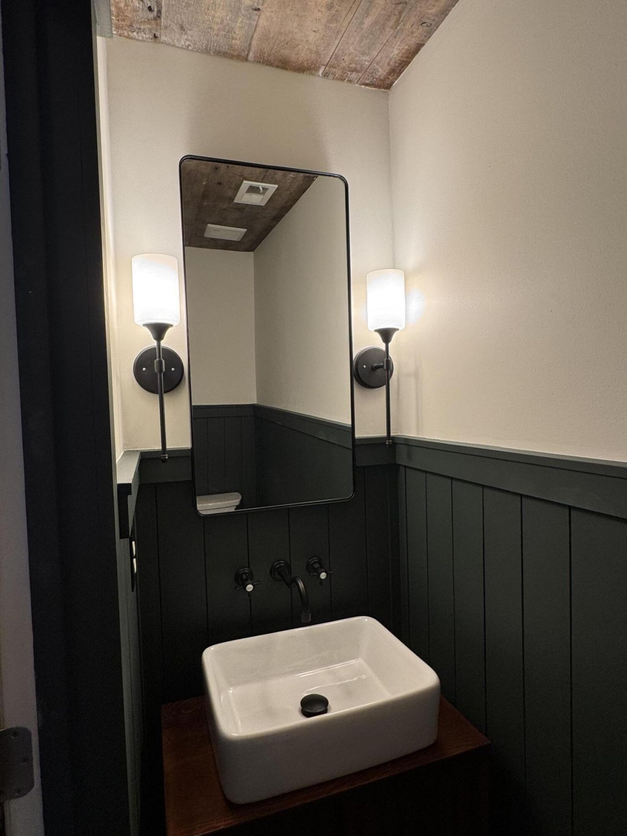 153 Gaslight Boulevard Photo 9