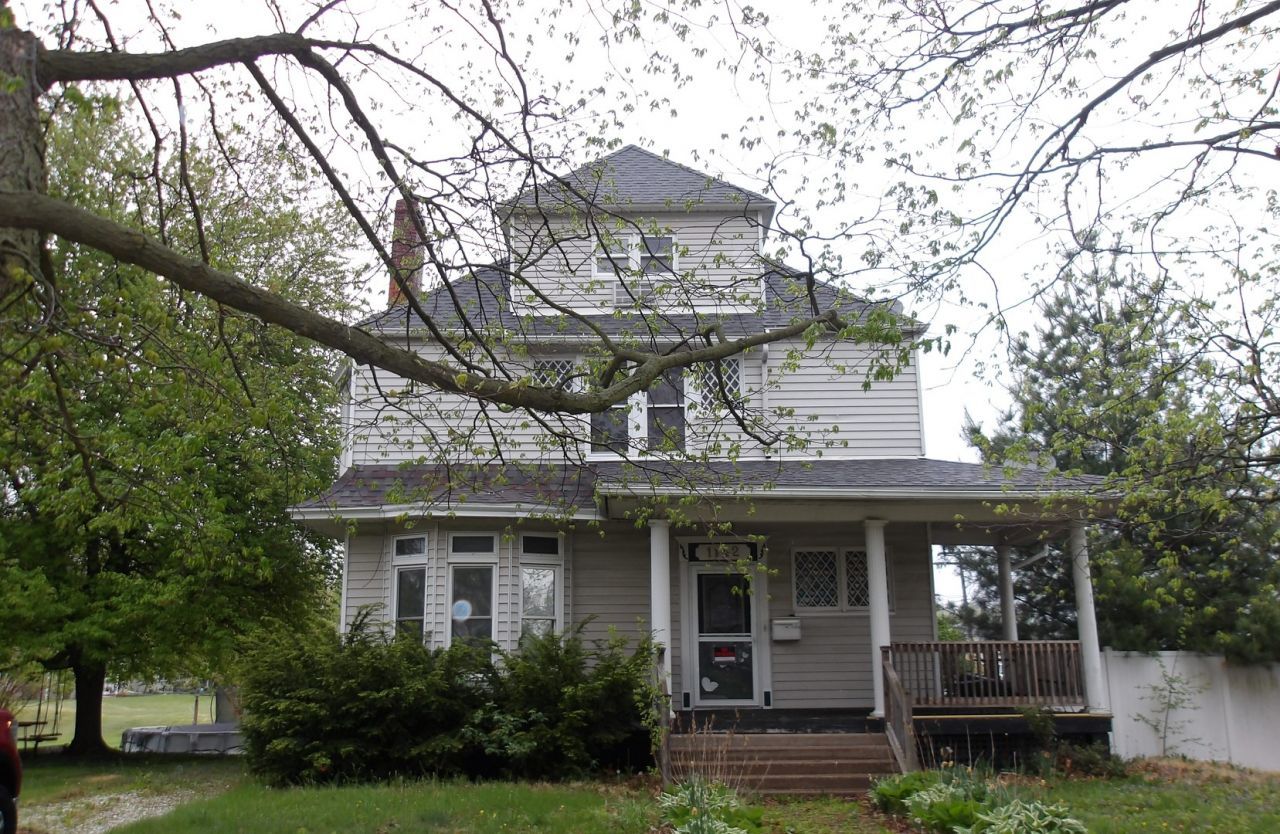 1142 E Broadway Street , Monmouth, IL 61462