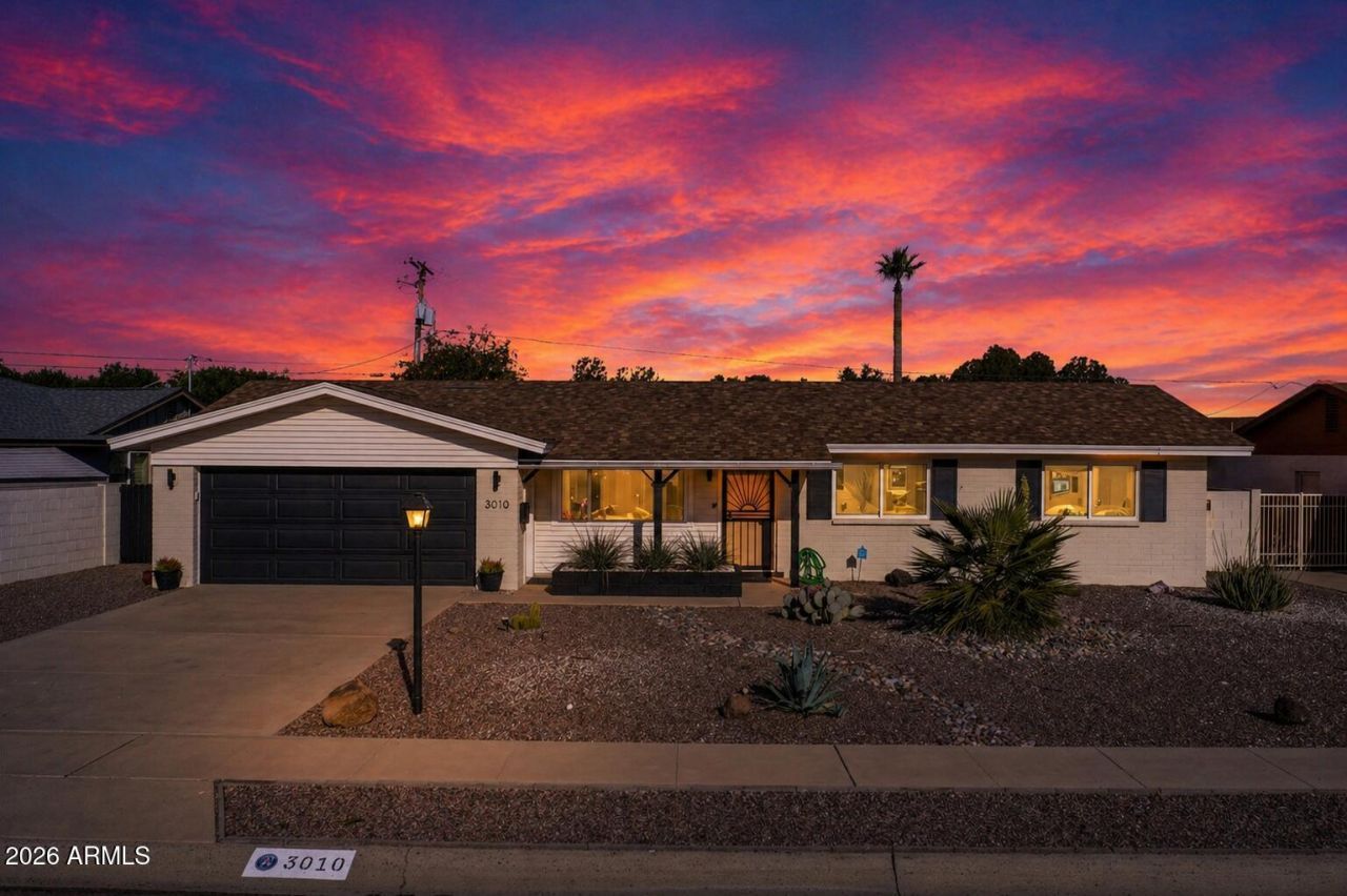 3010 E Yucca Street, Phoenix, AZ 85028 Main Photo