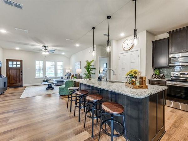 100 Walnut Street, Whitesboro, TX 76273