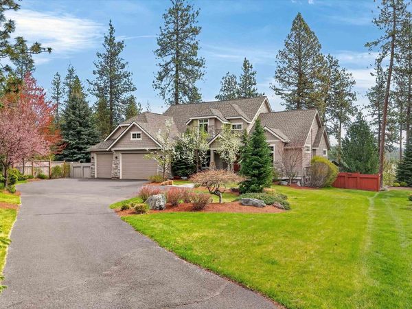 1525 E Heritage Ln, Spokane, WA 99208