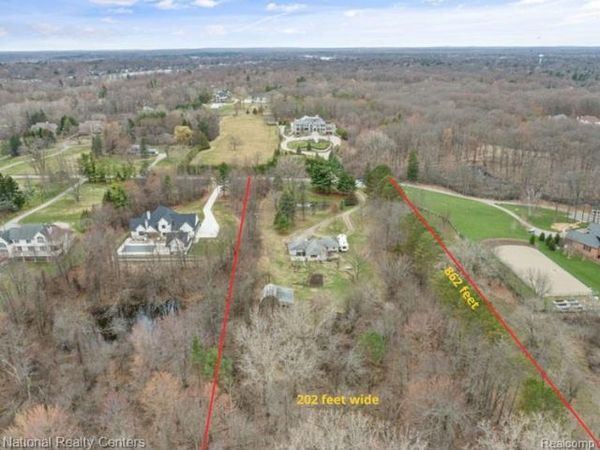 3641 Northwood Drive , West Bloomfield Twp, MI 48324