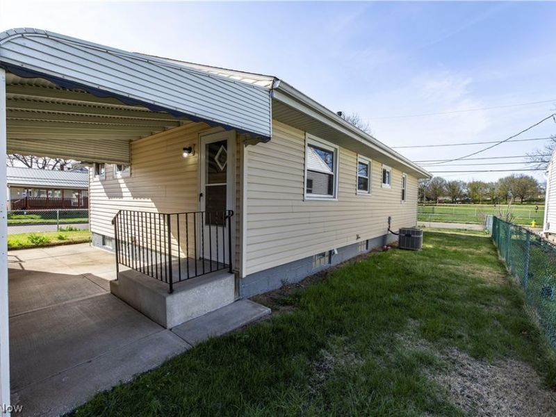 1132 Battles Avenue, Akron, OH 44314 Photo 29