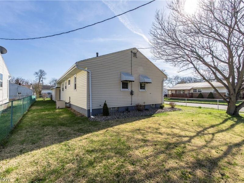 1132 Battles Avenue, Akron, OH 44314 Photo 30