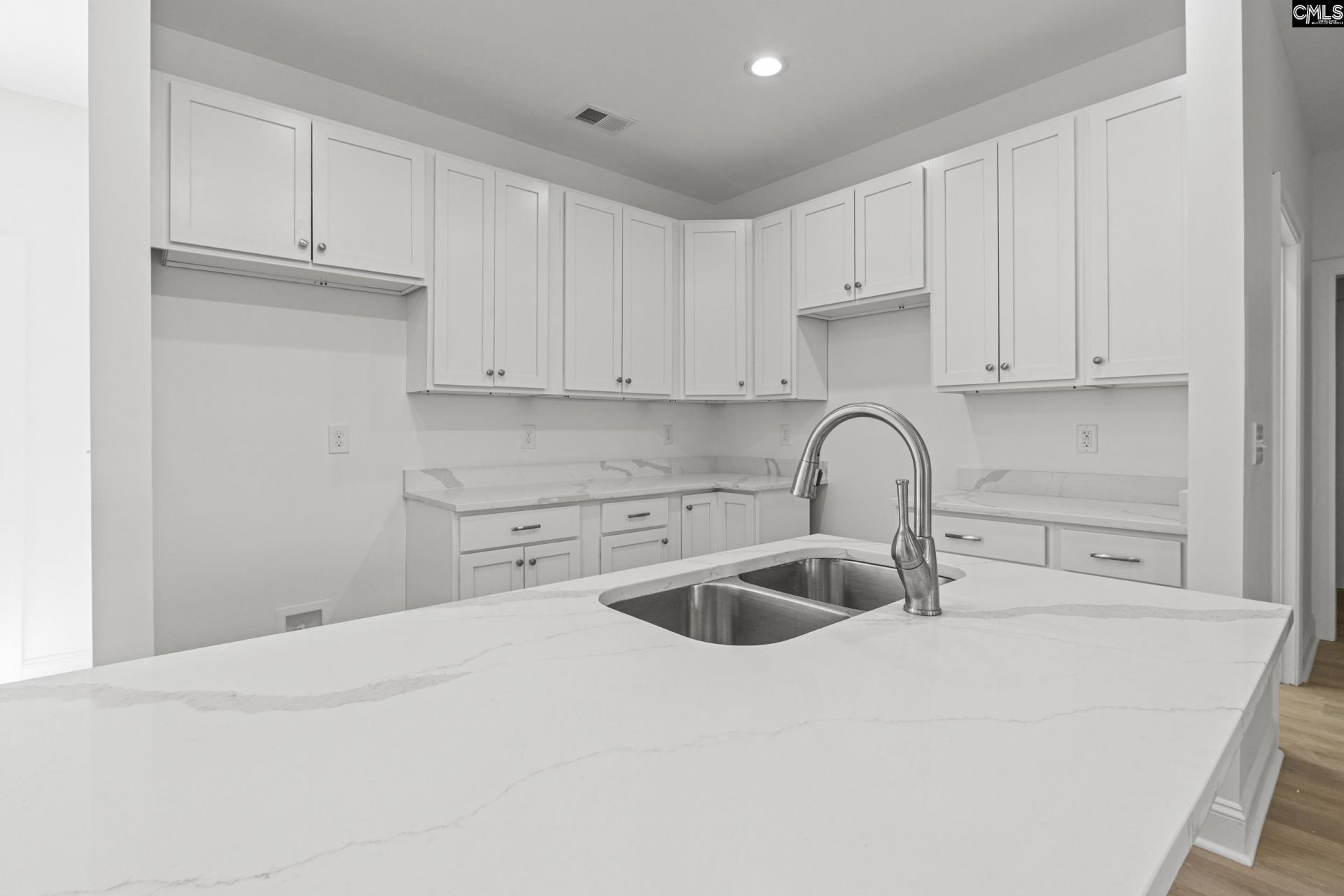 145 Pond Oak Lane  Photo 4