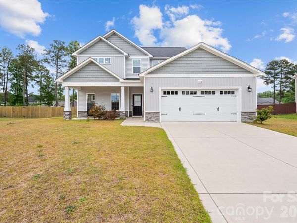 1116 Mayfern Drive, Hope Mills, NC 28348