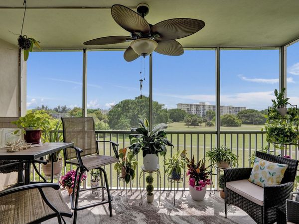 2850 N Palm Aire Drive, Unit 401, Pompano Beach, FL 33069