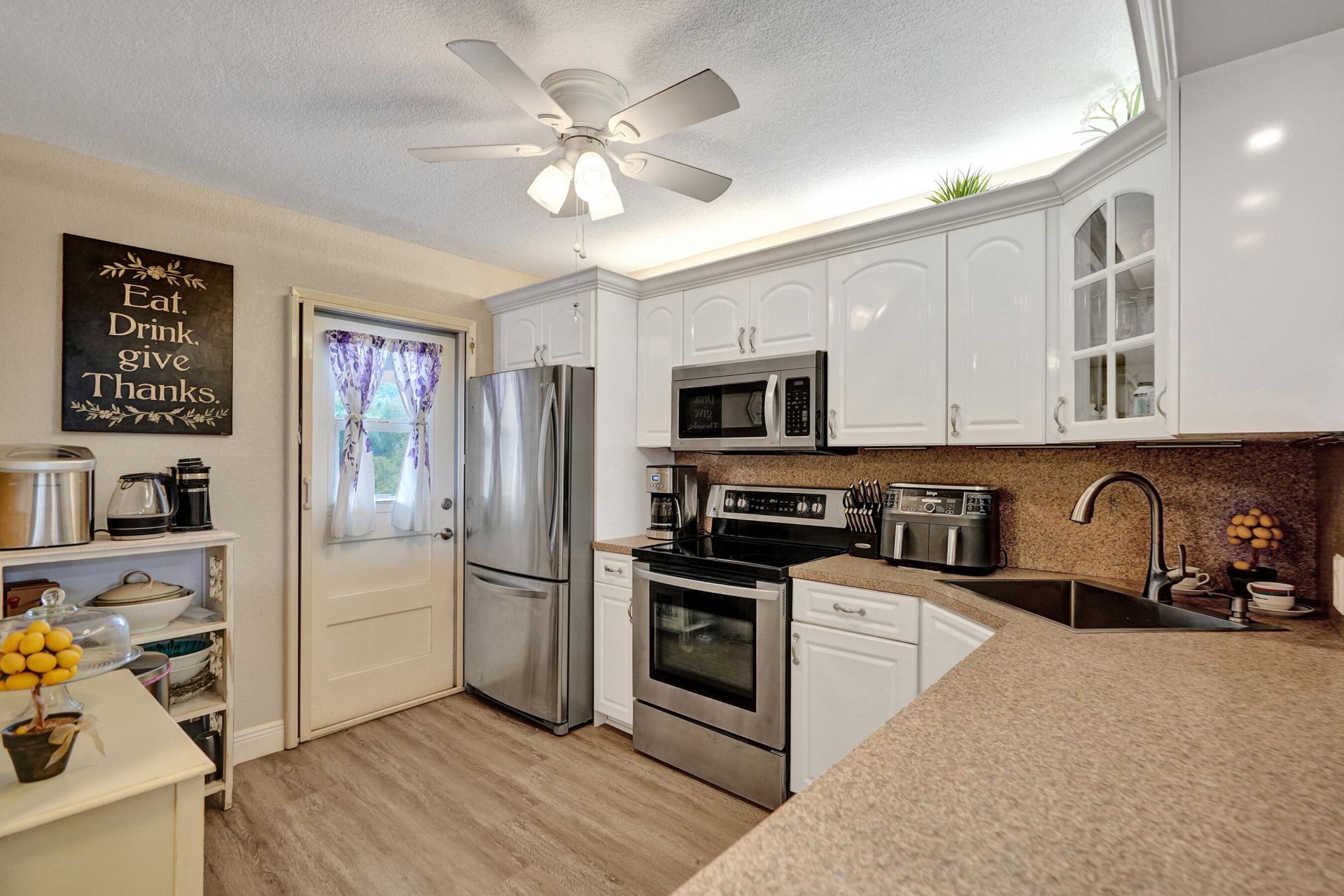 2850 N Palm Aire Drive, Unit 401, Pompano Beach, FL 33069 Photo