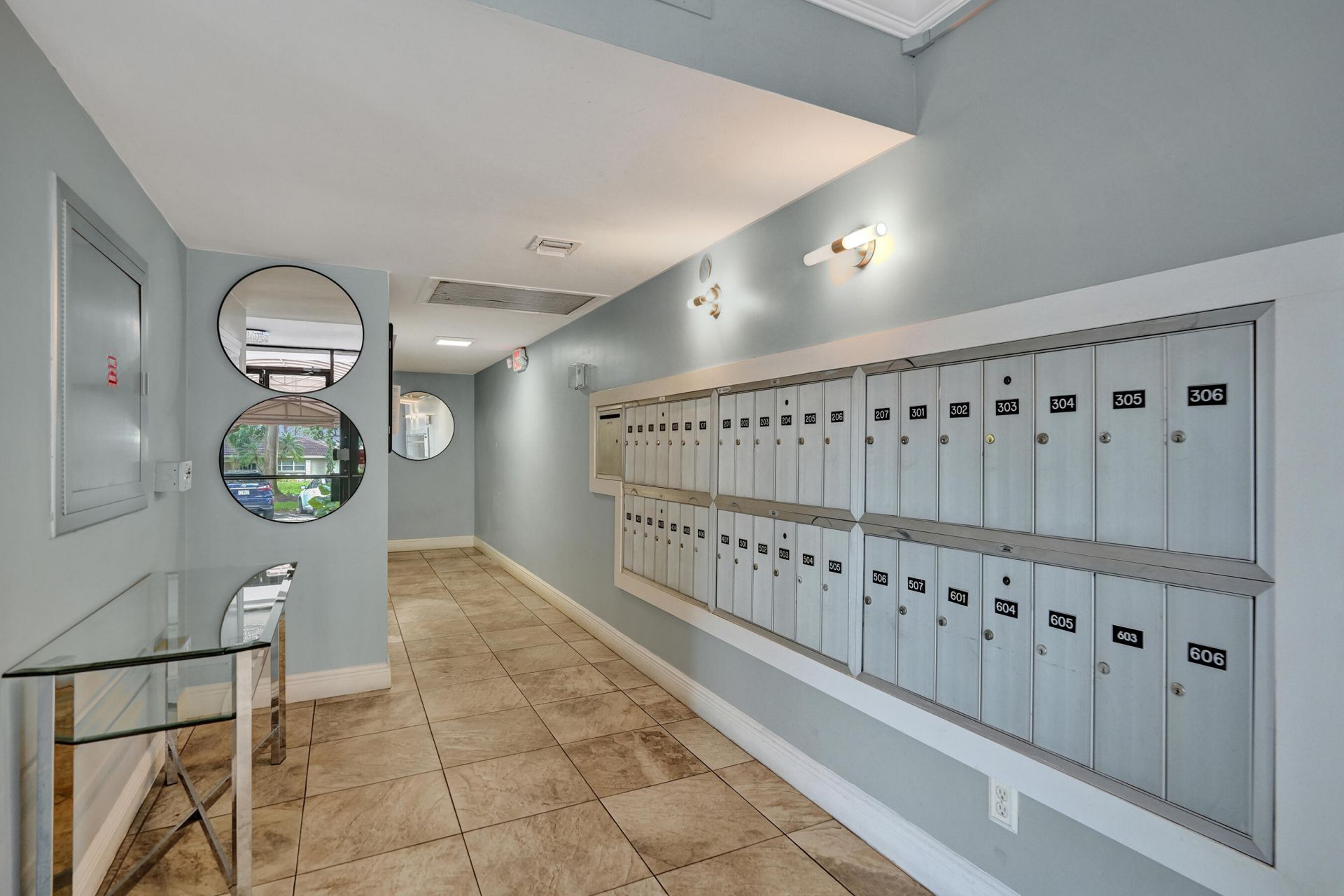 2850 N Palm Aire Drive, Unit 401, Pompano Beach, FL 33069 Photo