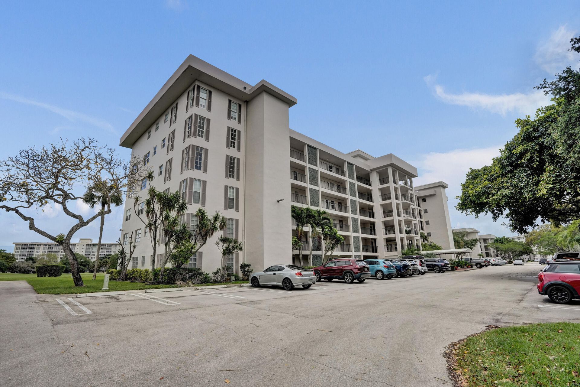 2850 N Palm Aire Drive, Unit 401, Pompano Beach, FL 33069 Photo