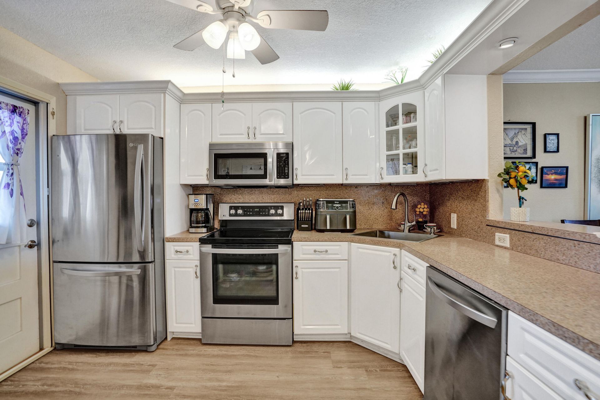 2850 N Palm Aire Drive, Unit 401, Pompano Beach, FL 33069 Photo