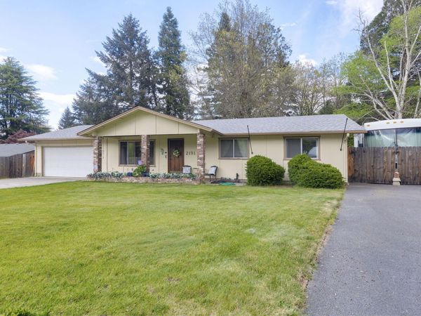 2191 Mayfield Drive, Grants Pass, OR 97527