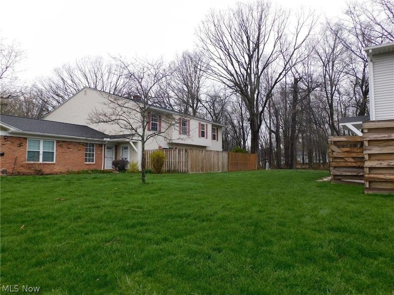 8027 Independence Drive, Mentor, OH 44060 Photo 1