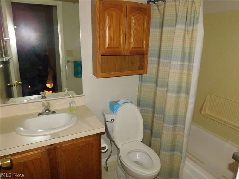 8027 Independence Drive, Mentor, OH 44060 Photo 8